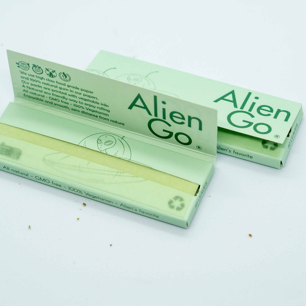 Alien Puff 1 1/4 Green Rolling Papers