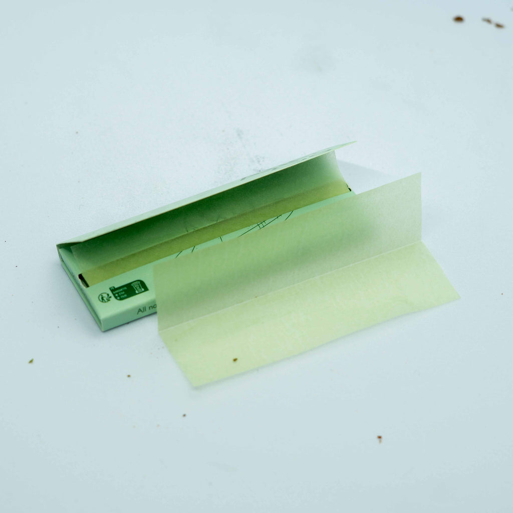 Alien Puff 1 1/4 Green Rolling Papers