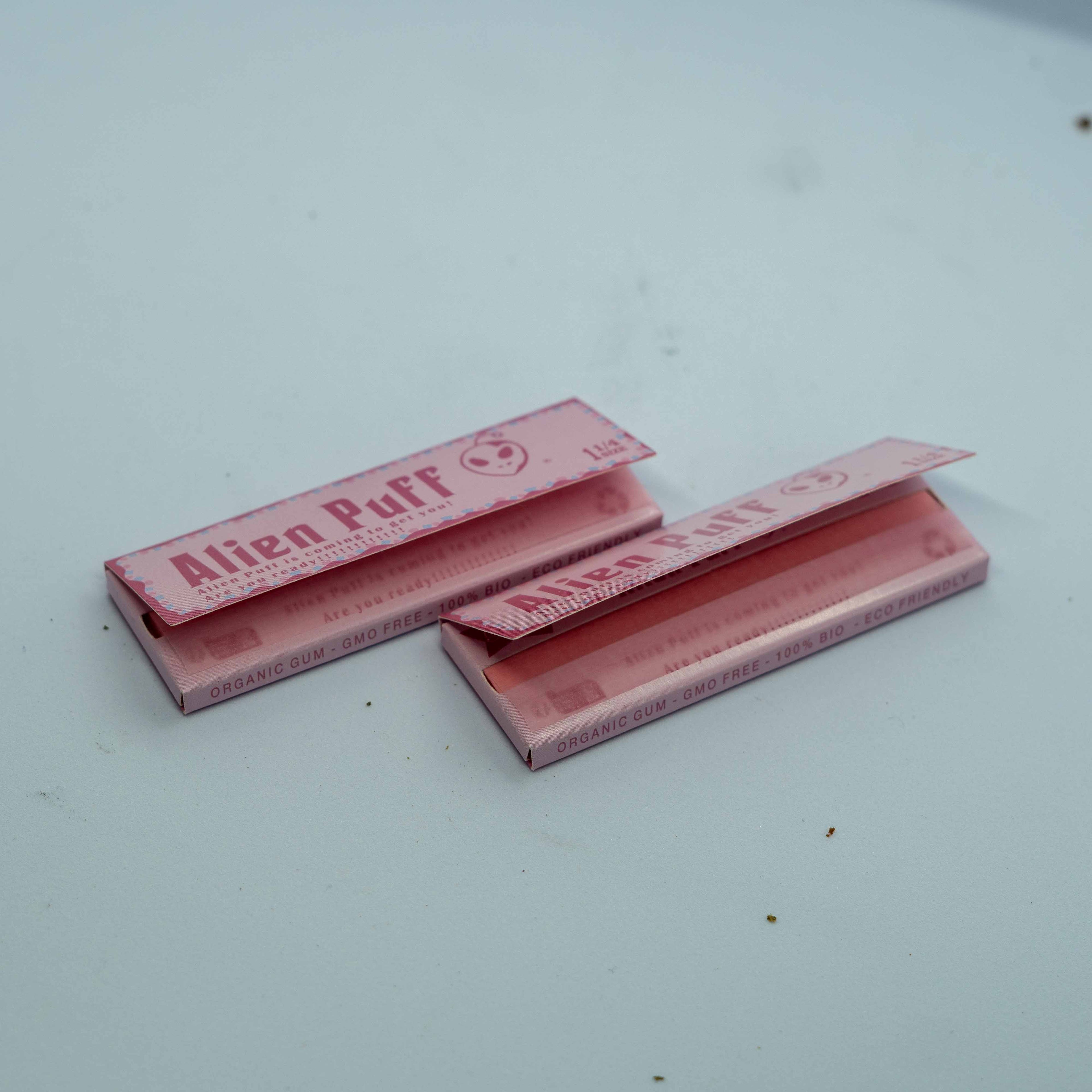 Alien Puff 1 1/4 Pink Rolling Papers
