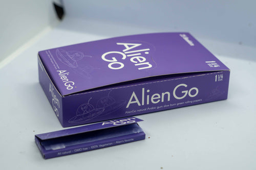 Alien Puff 1 1/4 purple Rolling Papers