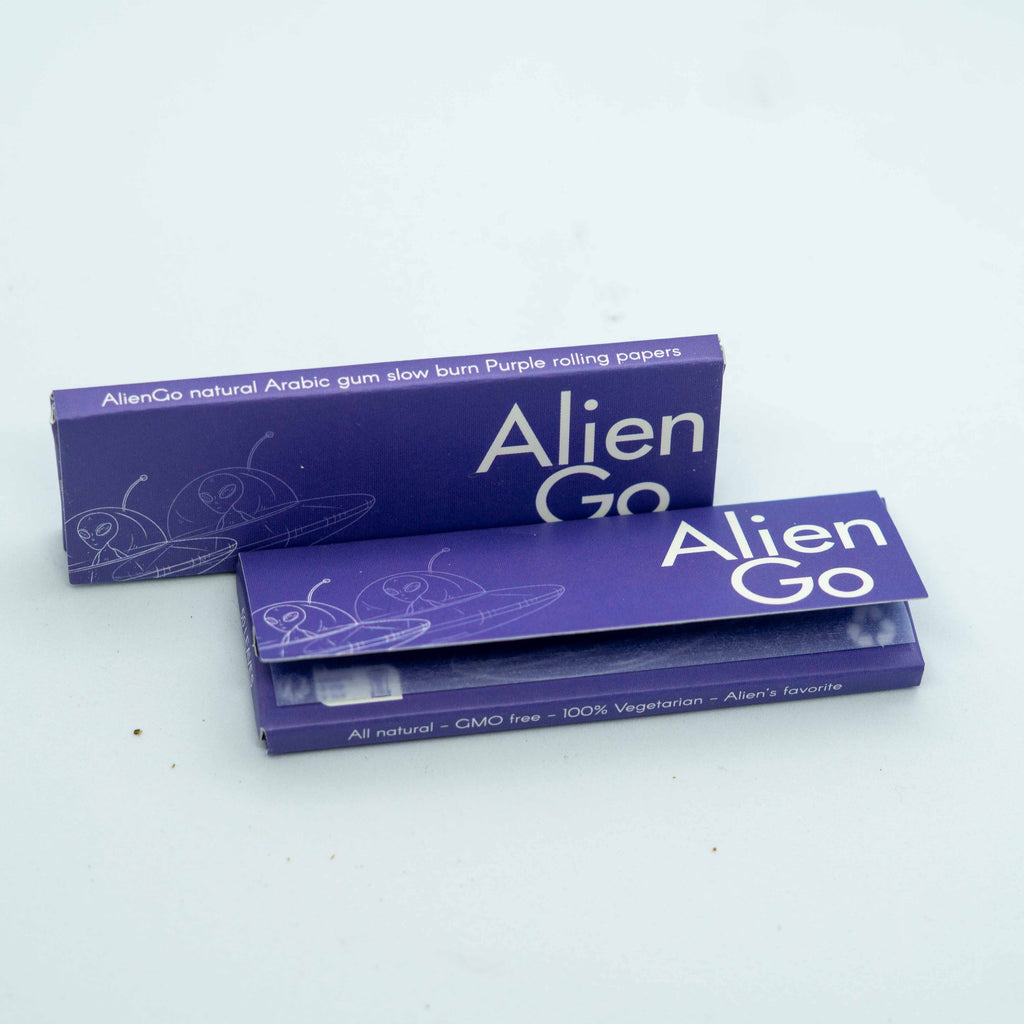 Alien Puff 1 1/4 purple Rolling Papers