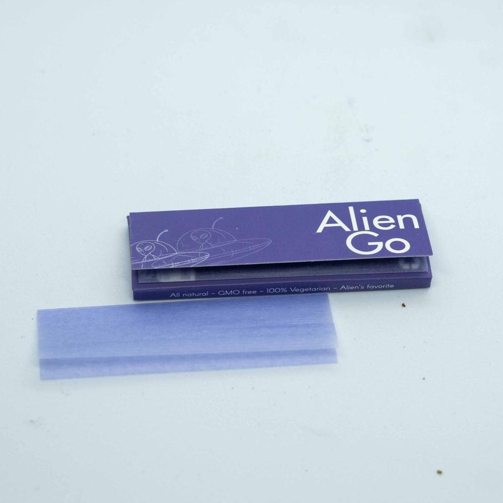 Alien Puff 1 1/4 purple Rolling Papers