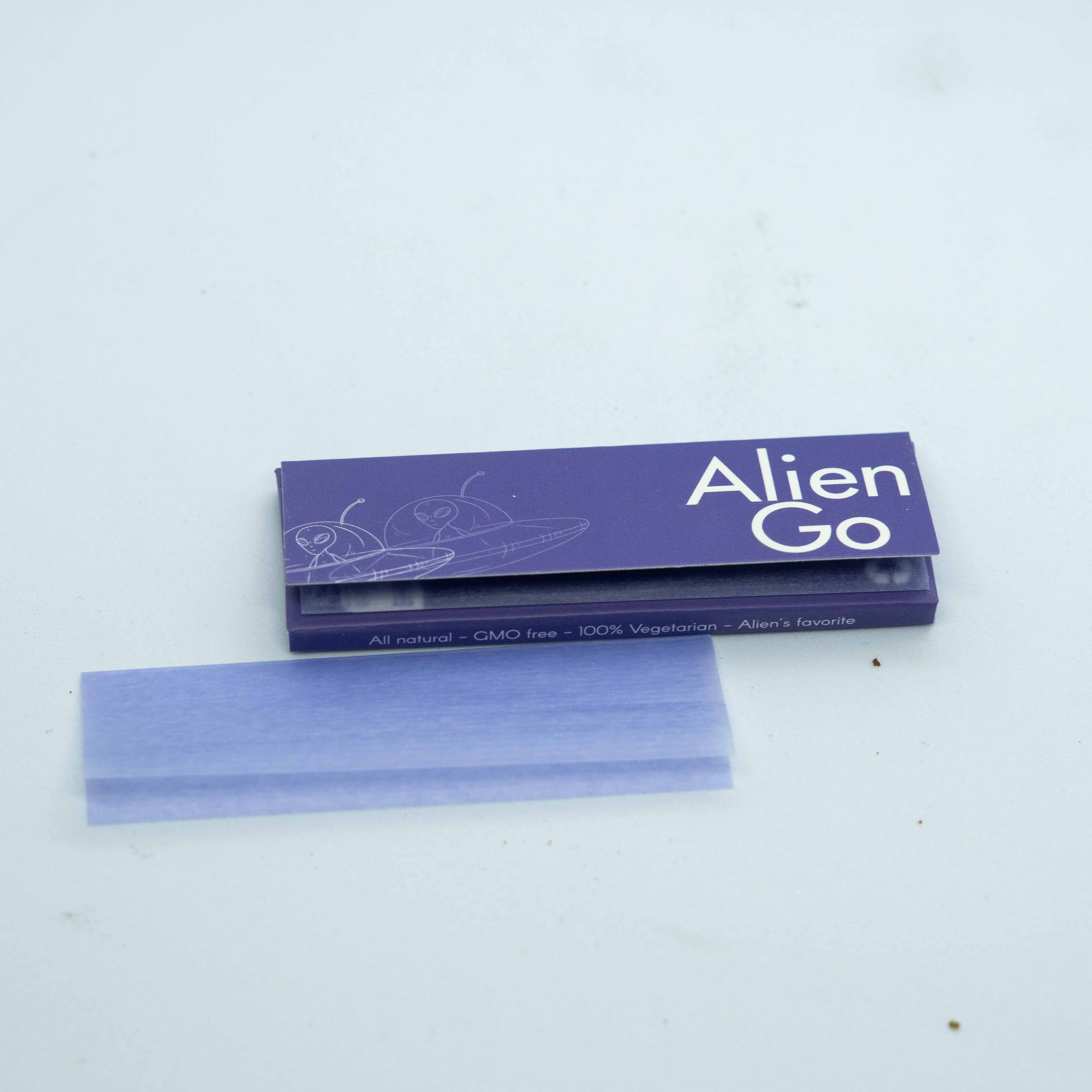 Alien Puff 1 1/4 purple Rolling Papers